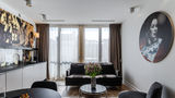 H15 Boutique Suite