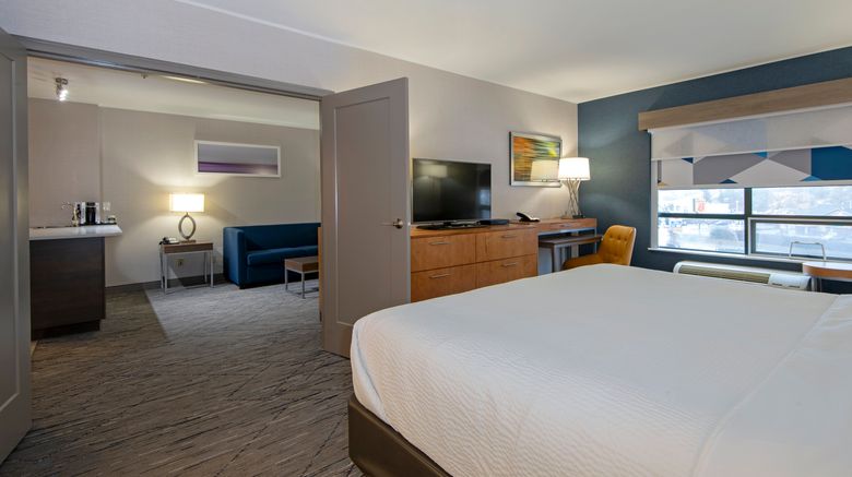 <b>Holiday Inn Express Room</b>. Images powered by <a href="https://www.leonardoworldwide.com/" title="Leonardo Worldwide" target="_blank">Leonardo</a>.