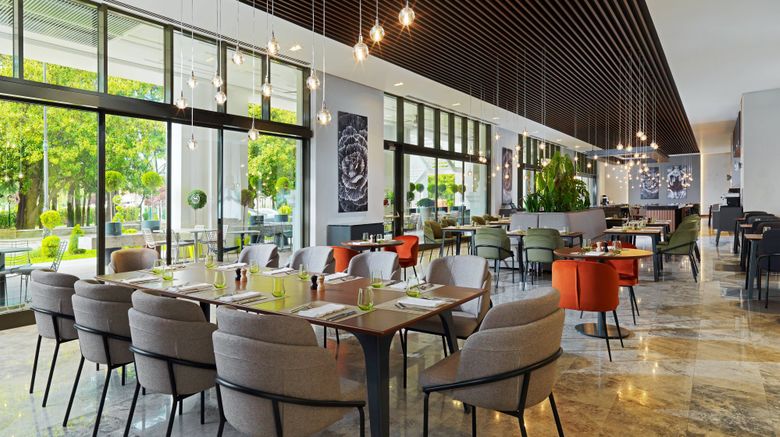 <b>Sheraton Batumi Hotel Restaurant</b>. Images powered by <a href="https://www.leonardoworldwide.com/" title="Leonardo Worldwide" target="_blank">Leonardo</a>.