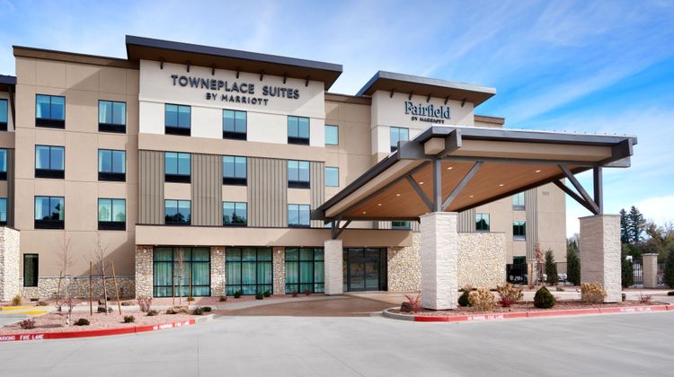 Fairfield Inn & Suites Show Low Exterior