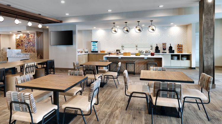 Fairfield Inn & Suites Show Low Restaurant