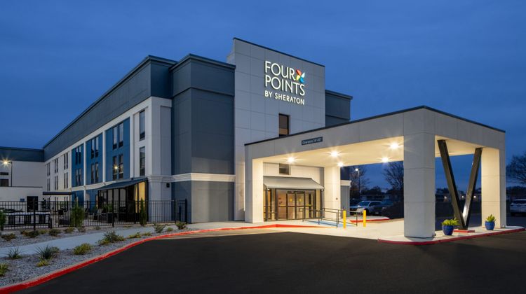 Four Points by Sheraton Alexandria Exterior