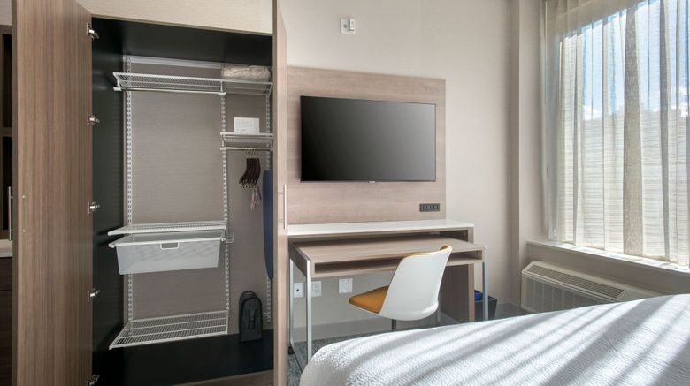 <b>TownePlace Suites New York Brooklyn Suite</b>. Images powered by <a href="https://www.leonardoworldwide.com/" title="Leonardo Worldwide" target="_blank">Leonardo</a>.