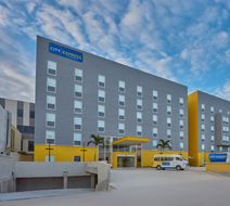 City Express Marriott Cancun A. Exterior