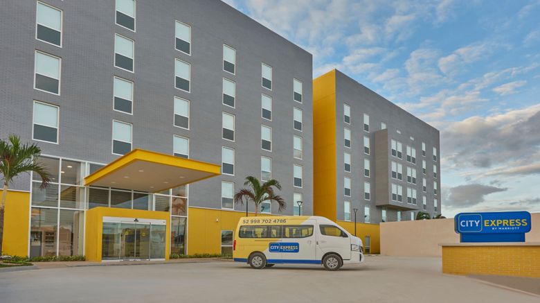 <b>City Express Marriott Cancun A. Exterior</b>. Images powered by <a href="https://www.leonardoworldwide.com/" title="Leonardo Worldwide" target="_blank">Leonardo</a>.