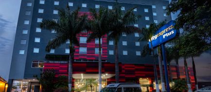 City Express Plus by Marriott Expo Exterior