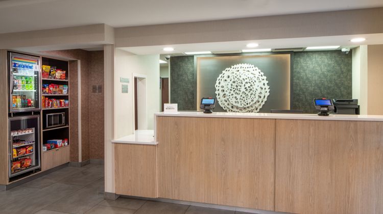 Fairfield Inn & Suites Memphis Lobby