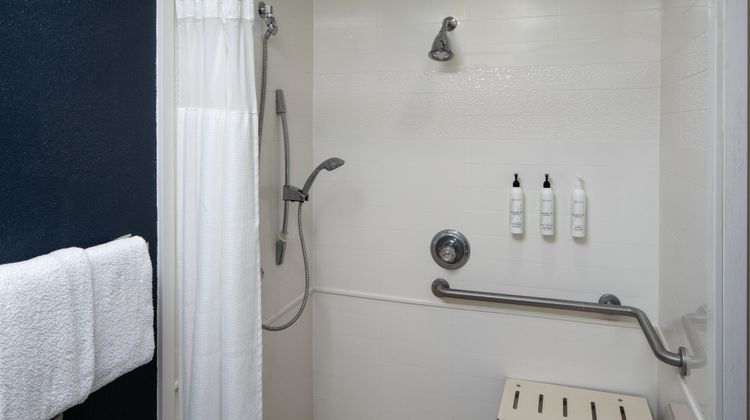 Fairfield Inn & Suites Memphis Room