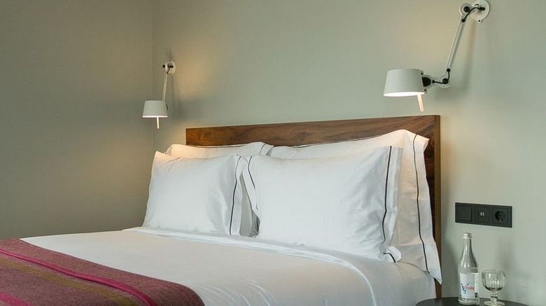 <b>1908 Lisboa Hotel Room</b>. Images powered by <a href="https://www.leonardoworldwide.com/" title="Leonardo Worldwide" target="_blank">Leonardo</a>.