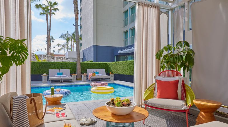 <b>Viceroy Santa Monica Room</b>. Images powered by <a href="https://www.leonardoworldwide.com/" title="Leonardo Worldwide" target="_blank">Leonardo</a>.