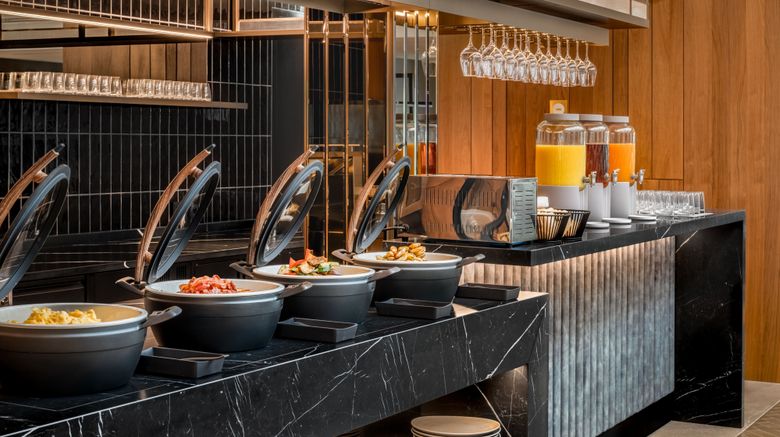 <b>Munich Marriott Hotel City West Restaurant</b>. Images powered by <a href="https://www.leonardoworldwide.com/" title="Leonardo Worldwide" target="_blank">Leonardo</a>.