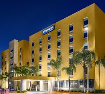 City Express by Marriott Leon Exterior