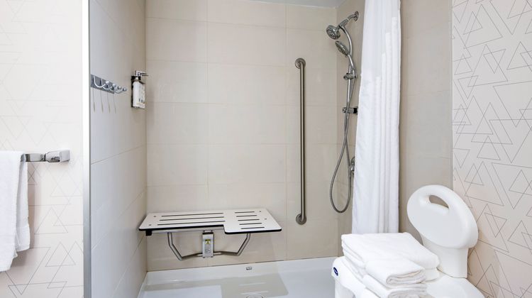 Holiday Inn Express Room