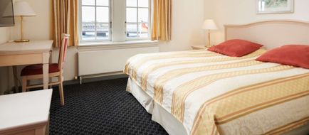 Tornoes Hotel Room