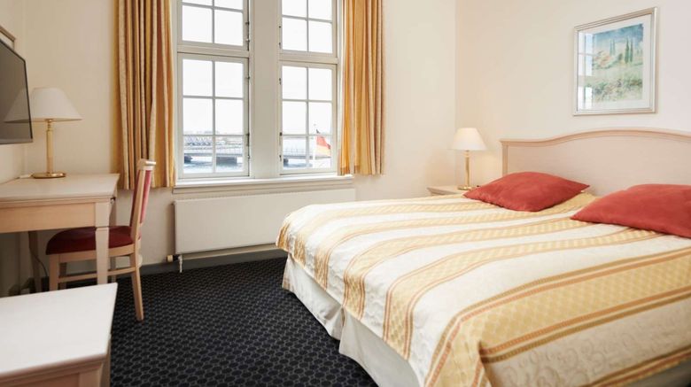 <b>Tornoes Hotel Room</b>. Images powered by <a href="https://www.leonardoworldwide.com/" title="Leonardo Worldwide" target="_blank">Leonardo</a>.