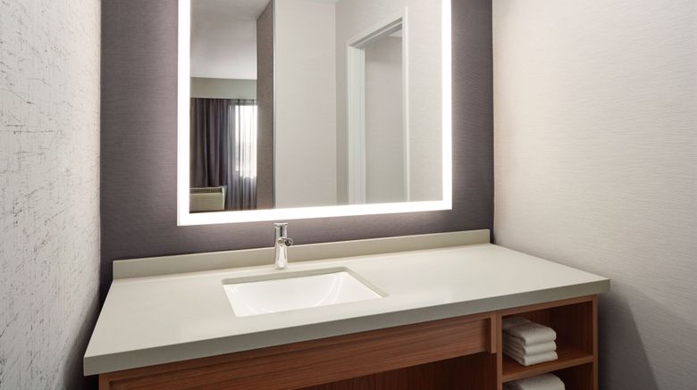 <b>Courtyard Mississauga-Airprt Corp Centre Suite</b>. Images powered by <a href="https://www.leonardoworldwide.com/" title="Leonardo Worldwide" target="_blank">Leonardo</a>.