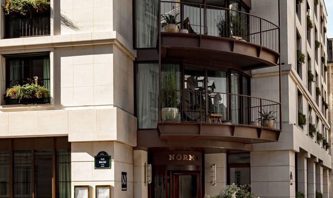 Norman Hotel Exterior