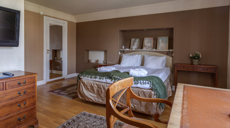 Ronnums Manor Suite