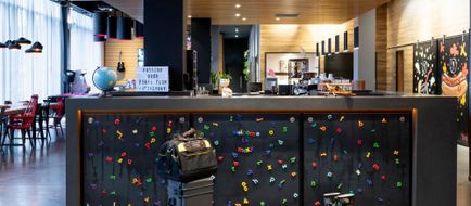 MOXY Aberdeen Airport Exterior