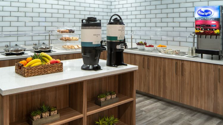Four Points by Sheraton Alexandria Restaurant