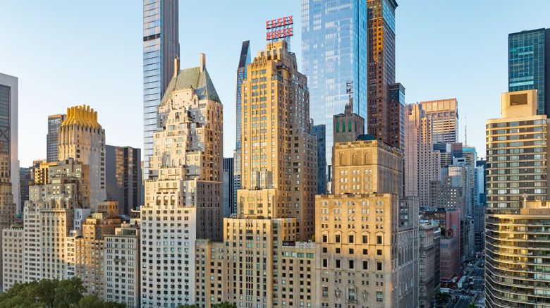 <b>JW Marriott Essex House New York Exterior</b>. Images powered by <a href="https://www.leonardoworldwide.com/" title="Leonardo Worldwide" target="_blank">Leonardo</a>.