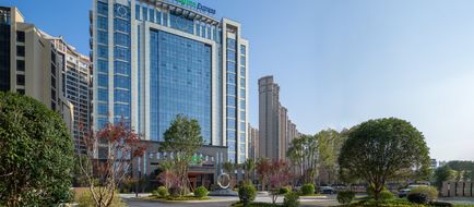 Holiday Inn Express Quanzhou Taishang Exterior