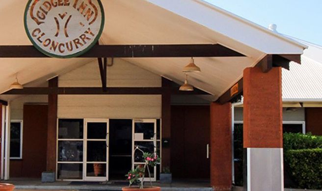 Gidgee Inn Exterior