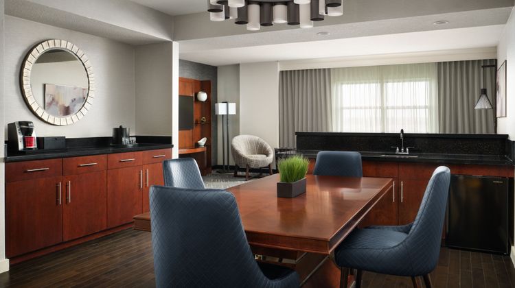 Minneapolis Marriott Northwest Suite