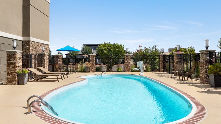 Holiday Inn Express Bowling Green Pool