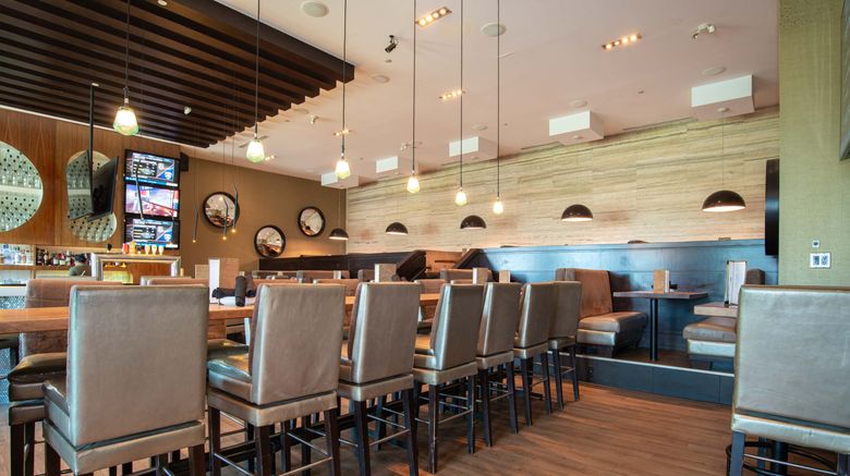 <b>Sandman Signature Hotel Edmonton Restaurant</b>. Images powered by <a href="https://www.leonardoworldwide.com/" title="Leonardo Worldwide" target="_blank">Leonardo</a>.