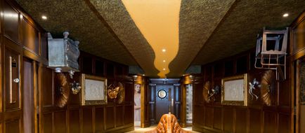 Shankly Hotel Lobby