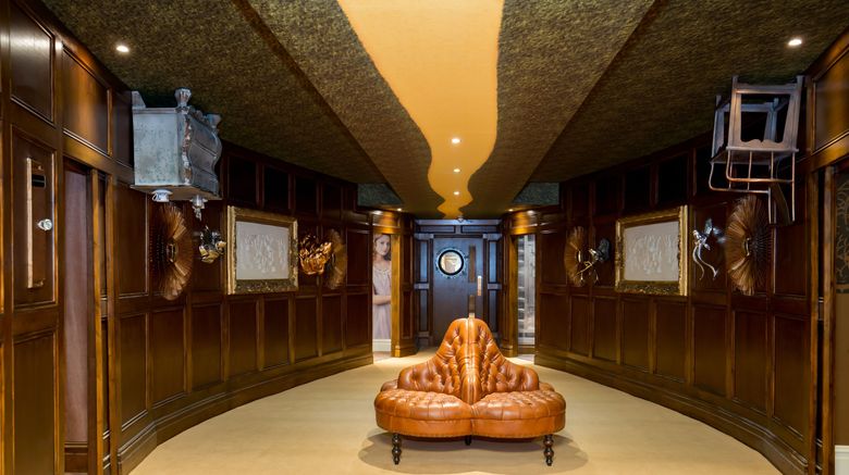 <b>Shankly Hotel Lobby</b>. Images powered by <a href="https://www.leonardoworldwide.com/" title="Leonardo Worldwide" target="_blank">Leonardo</a>.