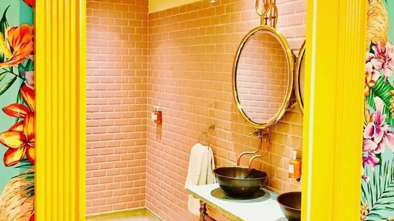 <b>Shankly Hotel Room</b>. Images powered by <a href="https://www.leonardoworldwide.com/" title="Leonardo Worldwide" target="_blank">Leonardo</a>.