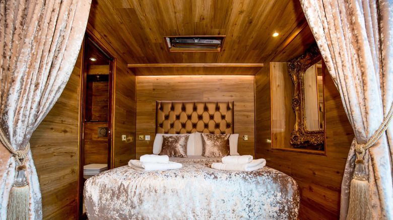 <b>Shankly Hotel Suite</b>. Images powered by <a href="https://www.leonardoworldwide.com/" title="Leonardo Worldwide" target="_blank">Leonardo</a>.