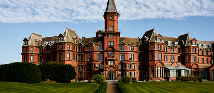 Marine & Lawn Slieve Donard Exterior