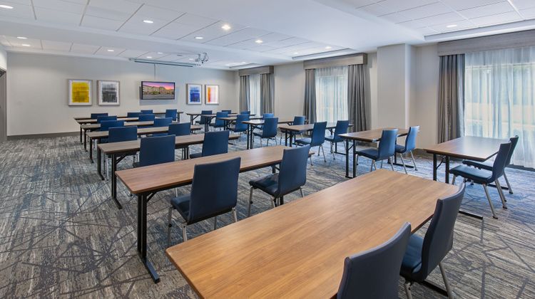 Holiday Inn Express Suites Cleveland Meeting