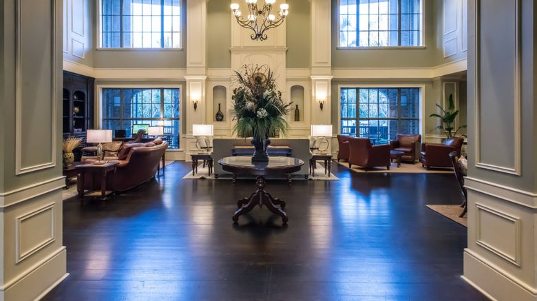 <b>Courtyard Charleston Mt. Pleasant Lobby</b>. Images powered by <a href="https://www.leonardoworldwide.com/" title="Leonardo Worldwide" target="_blank">Leonardo</a>.