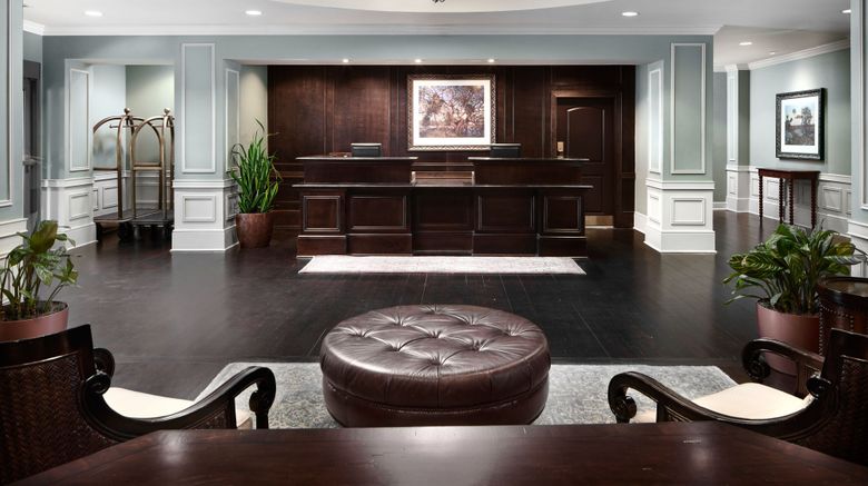 <b>Courtyard Charleston Mt. Pleasant Lobby</b>. Images powered by <a href="https://www.leonardoworldwide.com/" title="Leonardo Worldwide" target="_blank">Leonardo</a>.