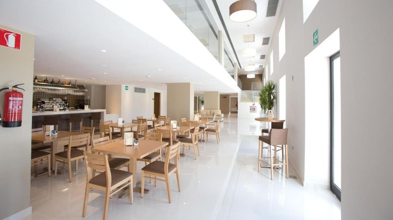 <b>The Sevilla Congresos Hotel Restaurant</b>. Images powered by <a href="https://www.leonardoworldwide.com/" title="Leonardo Worldwide" target="_blank">Leonardo</a>.