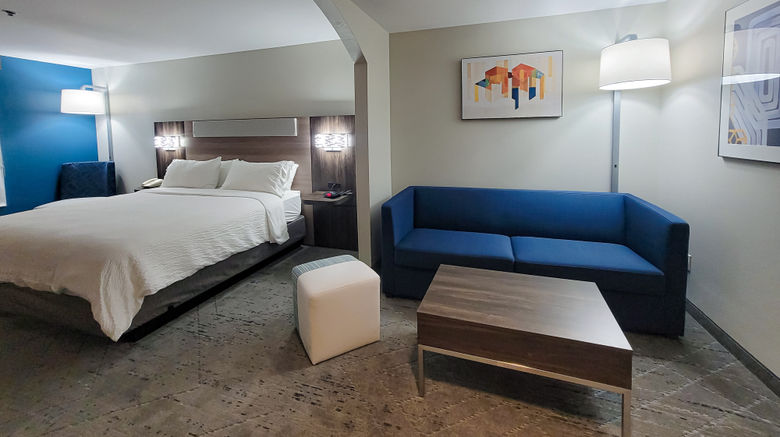 <b>Holiday Inn Express Hotel & Suites Suite</b>. Images powered by <a href="https://www.leonardoworldwide.com/" title="Leonardo Worldwide" target="_blank">Leonardo</a>.