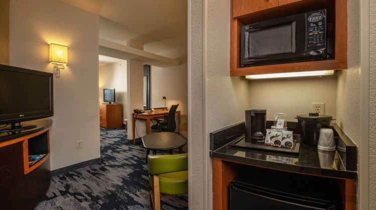 Fairfield Inn & Suites Harrisonburg Suite
