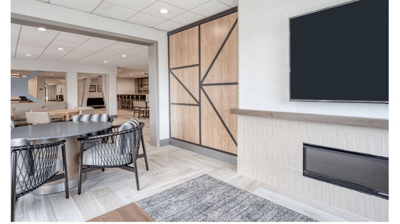 <b>Staybridge Suites Federal Way Restaurant</b>. Images powered by <a href="https://www.leonardoworldwide.com/" title="Leonardo Worldwide" target="_blank">Leonardo</a>.