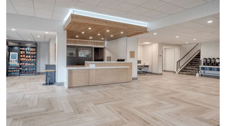 Staybridge Suites Federal Way Exterior