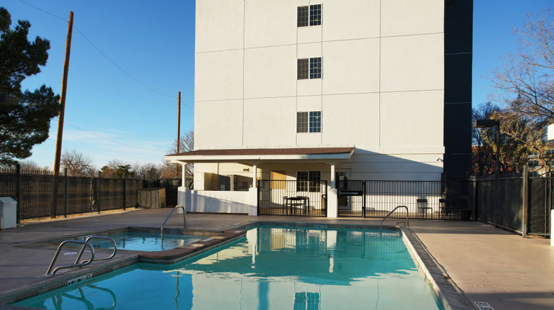 <b>Candlewood Suites Roswell Pool</b>. Images powered by <a href="https://www.leonardoworldwide.com/" title="Leonardo Worldwide" target="_blank">Leonardo</a>.