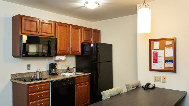 Candlewood Suites Roswell Suite