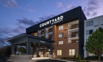 Courtyard Decatur