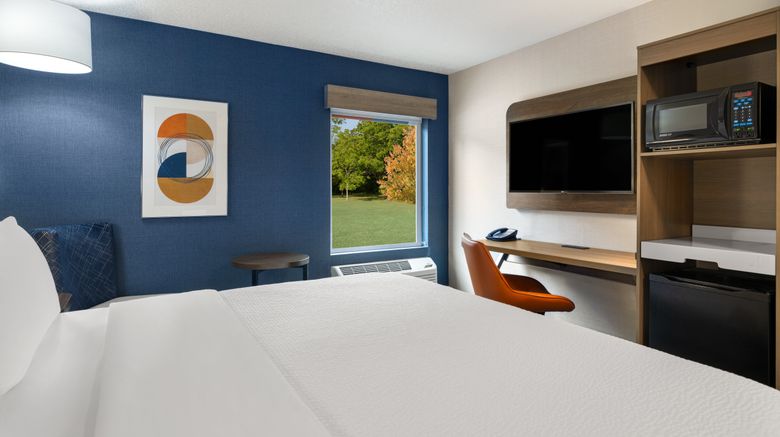 <b>Holiday Inn Express Room</b>. Images powered by <a href="https://www.leonardoworldwide.com/" title="Leonardo Worldwide" target="_blank">Leonardo</a>.