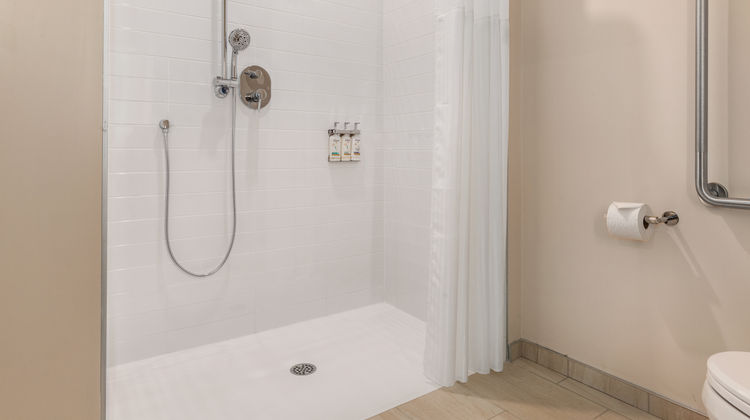 Candlewood Suites Collingwood Room