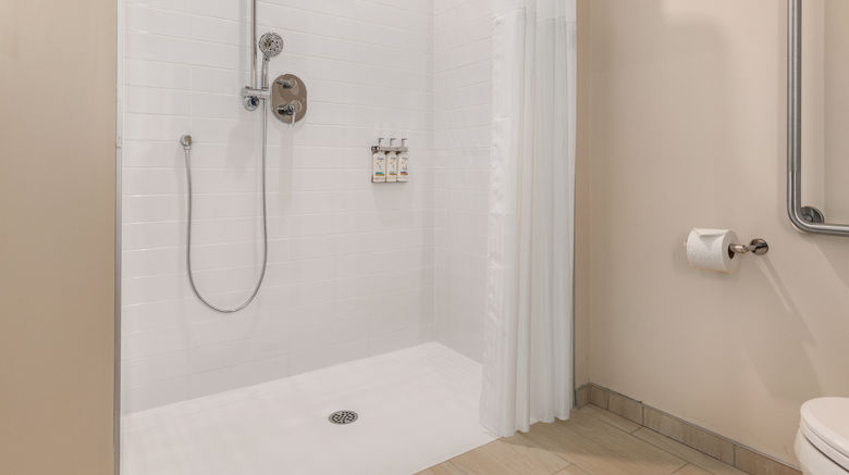 <b>Candlewood Suites Collingwood Room</b>. Images powered by <a href="https://www.leonardoworldwide.com/" title="Leonardo Worldwide" target="_blank">Leonardo</a>.