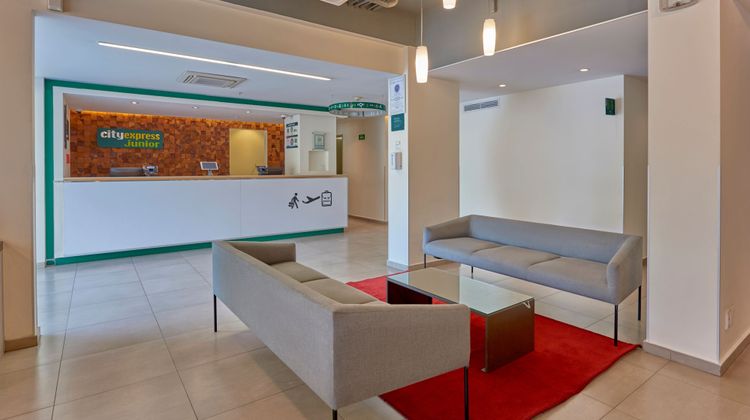 City Express Junior by Marriott Finsa Lobby